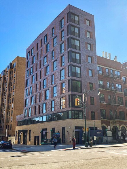 492 St. Nicholas Ave, New York, NY à louer - Photo de l’immeuble – Image 2 sur 4