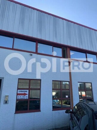 Plus de détails pour Local d'activités à louer