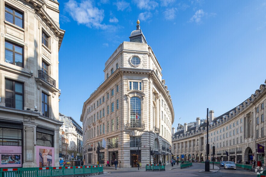 100 Regent St, Londres à louer - Photo de l’immeuble – Image 2 sur 2