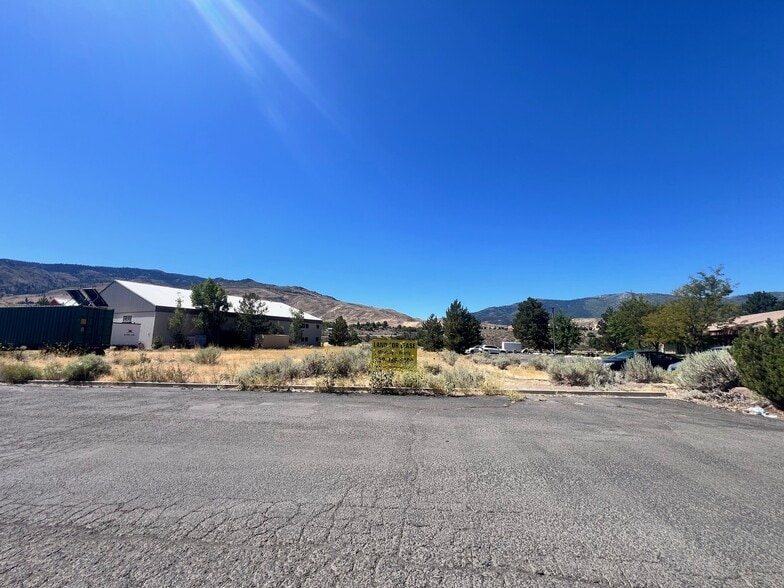 2735 US Highway 40 W, Verdi, NV à louer - Photo de l’immeuble – Image 3 sur 8