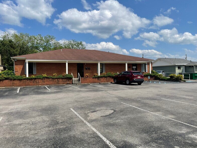 2327 Pansy St SW, Huntsville, AL à louer - Photo de l’immeuble – Image 2 sur 3