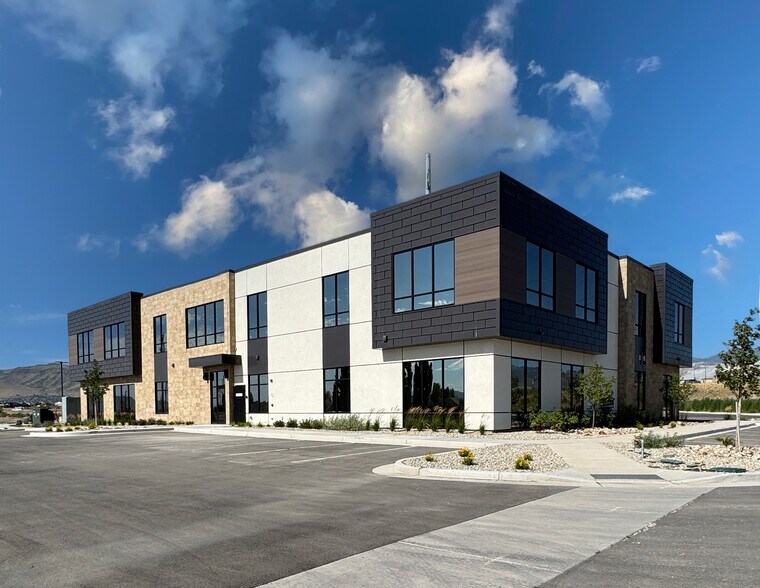 5089 W 11800 S, Herriman, UT à vendre - Photo de l’immeuble – Image 2 sur 8