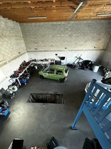 Industriel/Logistique dans Montredon-des-Corbières à louer - Photo intérieure – Image 3 sur 7