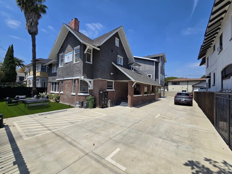 1257 W Adams Blvd, Los Angeles, CA à vendre - Photo de l’immeuble – Image 3 sur 9