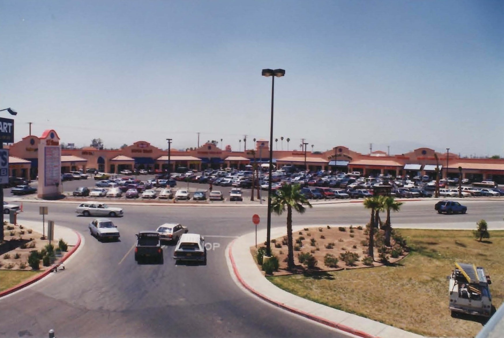 2451 Rockwood Ave, Calexico, CA à louer Photo de l’immeuble– Image 1 sur 3