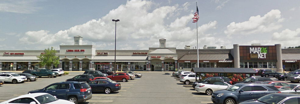 141 Samford Farms Shopping Ct, Amsterdam, NY à louer - Photo de l’immeuble – Image 1 sur 3
