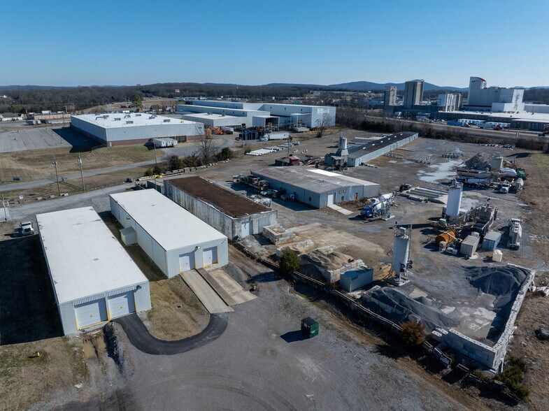 626 Briskin Ln, Lebanon, TN à vendre - Photo de l’immeuble – Image 2 sur 4