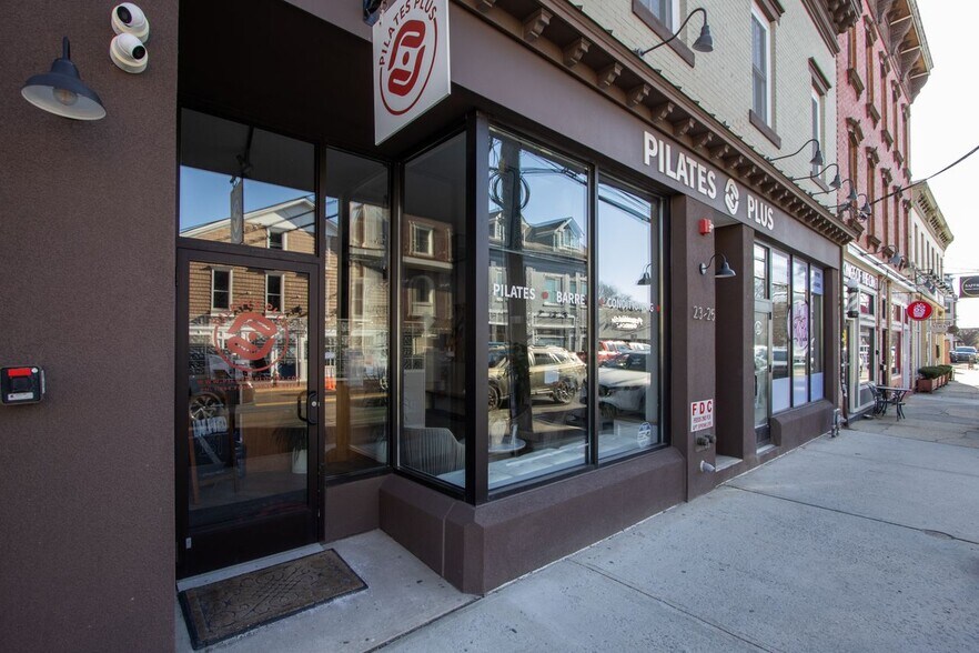 23-25 W Front St, Red Bank, NJ à vendre - Photo de l’immeuble – Image 2 sur 22