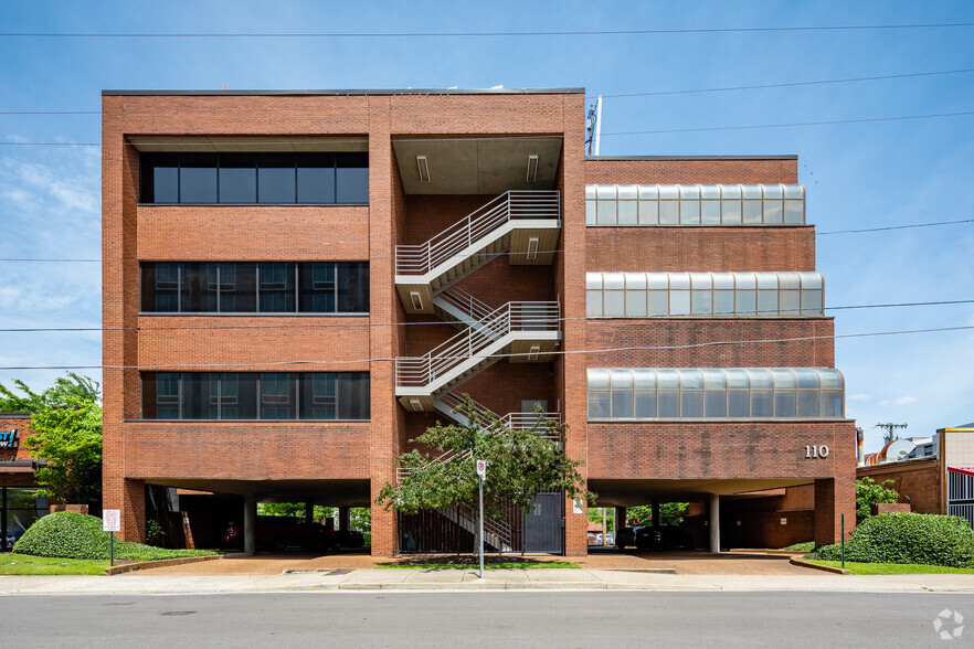 110 29th Ave N, Nashville, TN à louer - Photo de l’immeuble – Image 3 sur 9