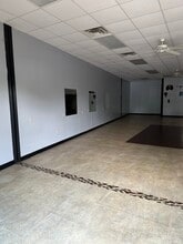 674-696 McQueen Smith Rd N, Prattville, AL à louer Photo intérieure– Image 1 sur 8
