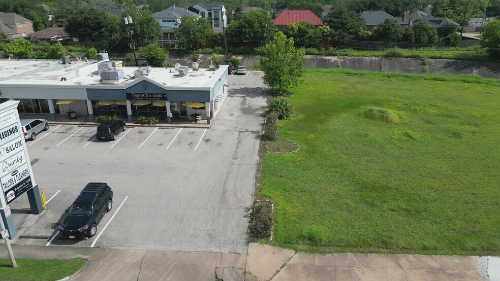 4520-4534 Beechnut St, Houston, TX à louer - Vidéo sur l’annonce professionnelle – Image 2 sur 7