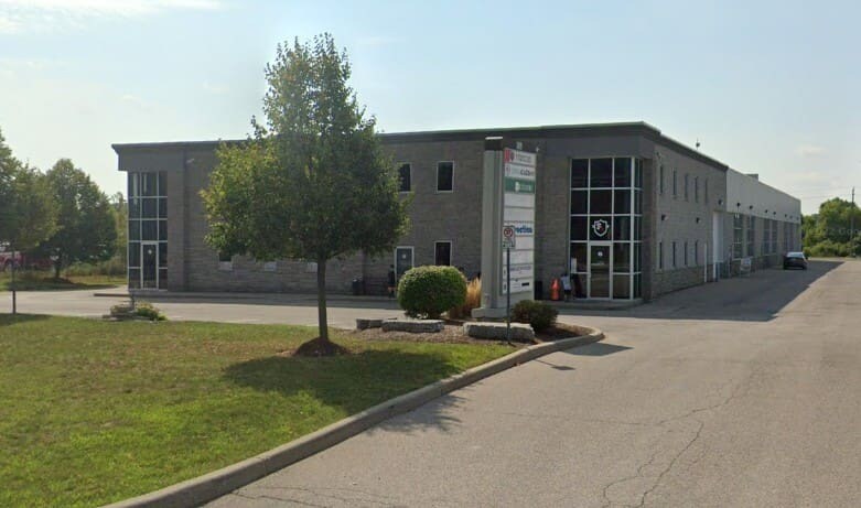 389 Clyde Rd, Cambridge, ON à louer - Photo de l’immeuble – Image 3 sur 4