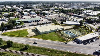 11260 Hempstead Rd, Houston, TX à louer Aérien– Image 1 sur 8