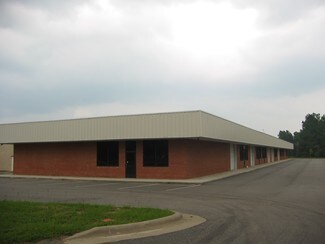 Plus de détails pour 2221-2239 Pinehurst Plz, Aberdeen, NC - Local d'activités à louer