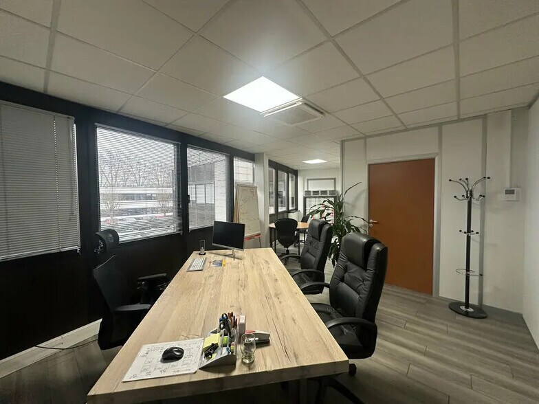 Bureau dans Strasbourg à vendre - Photo intérieure – Image 2 sur 8