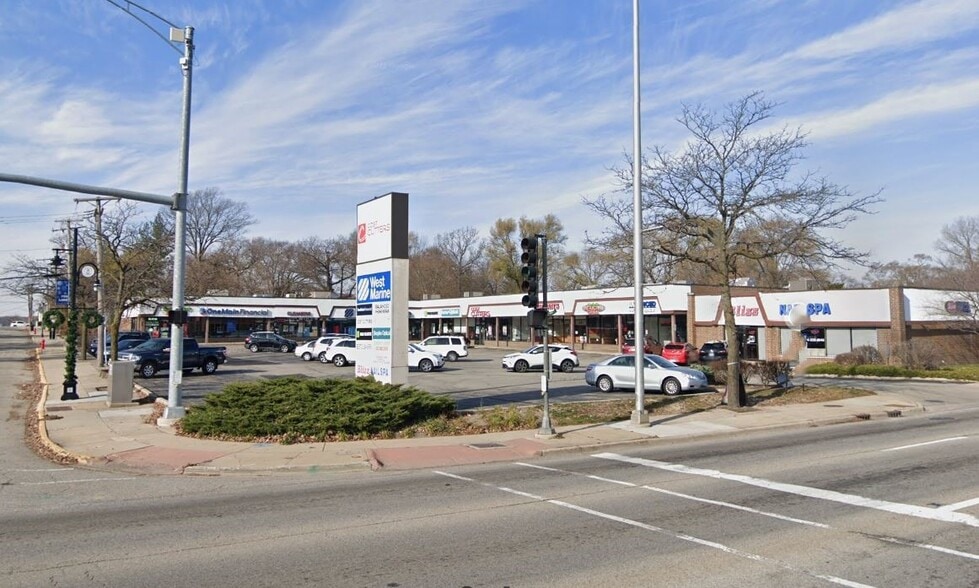 2 W Grand Ave, Fox Lake, IL à louer - Photo principale – Image 1 sur 3