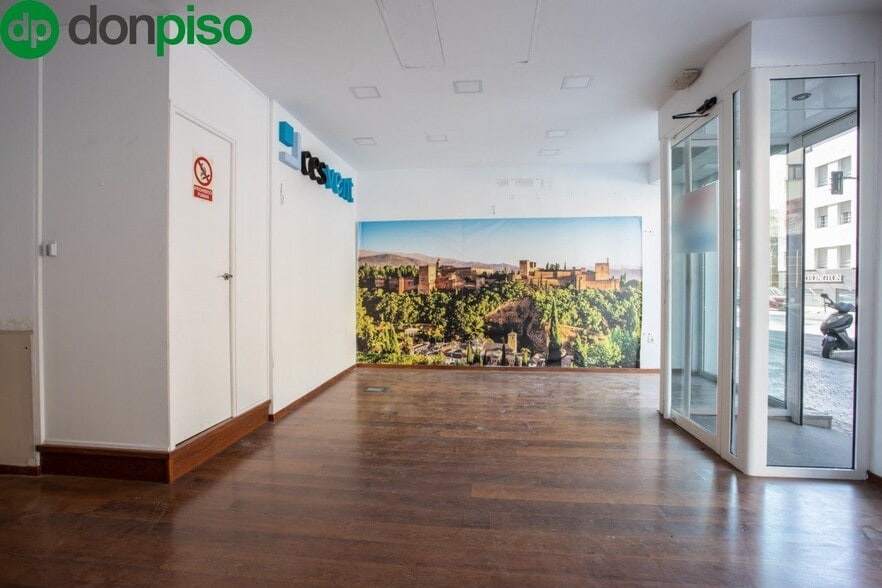 Calle Arabial, 75, Granada, Granada à vendre - Hall d’entrée – Image 2 sur 12