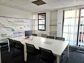 Bureau dans Guyancourt à louer Photo intérieure– Image 2 sur 8