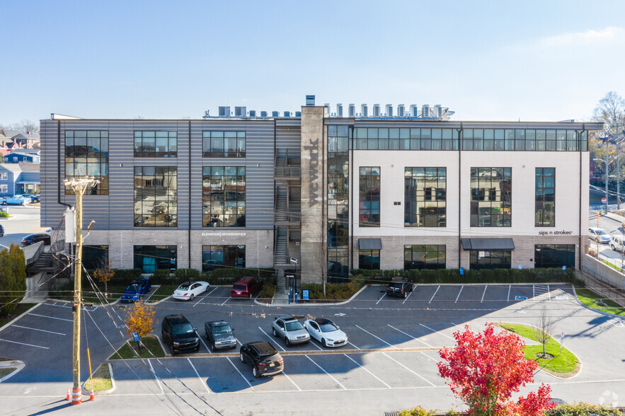 901 Woodland St, Nashville, TN à louer - Photo de l’immeuble – Image 2 sur 17