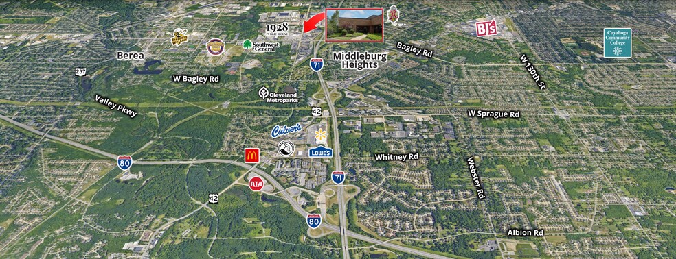 7055 Engle Rd, Middleburg Heights, OH à vendre - Photo de l’immeuble – Image 2 sur 12