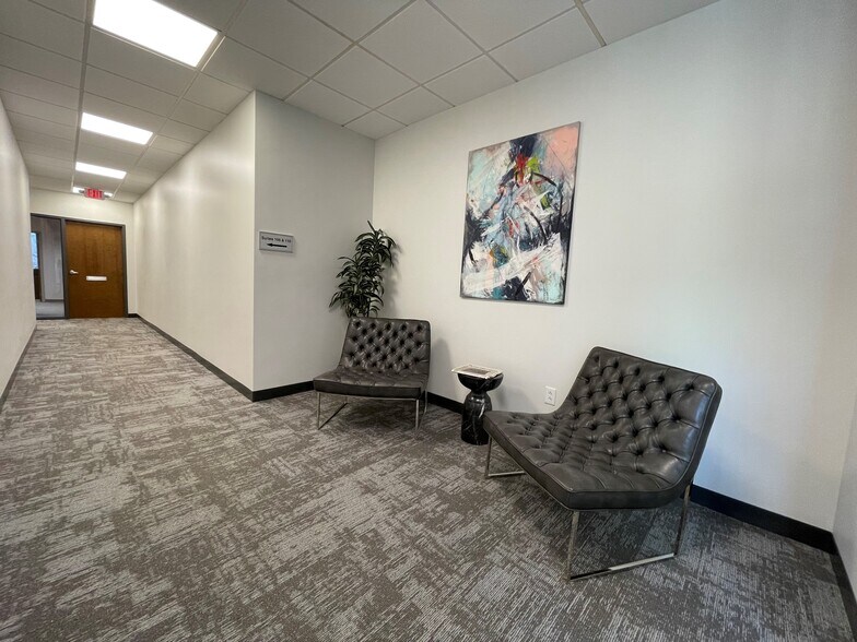 3739 National Dr, Raleigh, NC à louer - Photo de l’immeuble – Image 3 sur 11