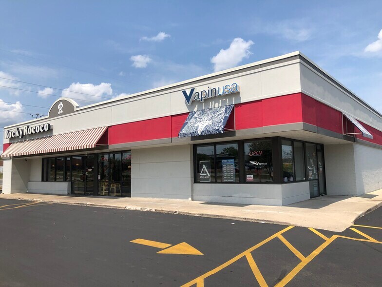 8300 W Brown Deer Rd, Milwaukee, WI à louer - Photo de l’immeuble – Image 3 sur 4