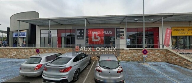 Plus de détails pour Local commercial à louer