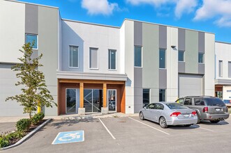 2171 Optic Crt, Kelowna, BC à louer Photo intérieure– Image 1 sur 6