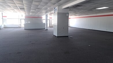 5901 Westheimer Rd, Houston, TX à louer Photo de l’immeuble– Image 2 sur 6