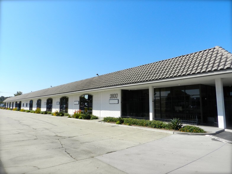 2800 S Main St, Santa Ana, CA à louer - Photo principale – Image 1 sur 9
