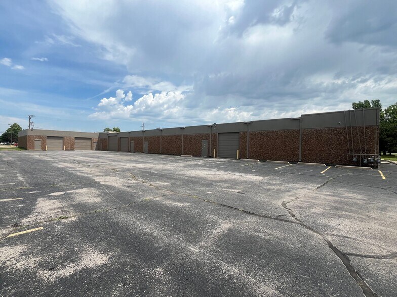 4219 Charter Ave, Oklahoma City, OK à louer - Photo de l’immeuble – Image 3 sur 15