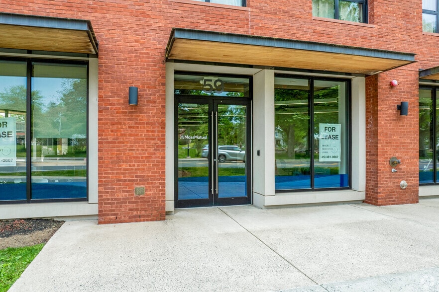 57 E Pleasant St, Amherst, MA à louer - Photo de l’immeuble – Image 3 sur 13