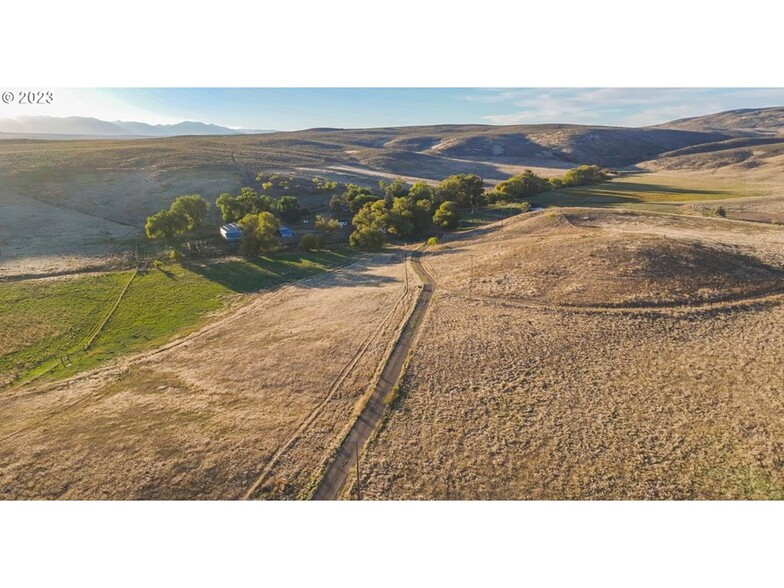 46310 Cook Rd, Baker City, OR à vendre - Photo de l’immeuble – Image 3 sur 15