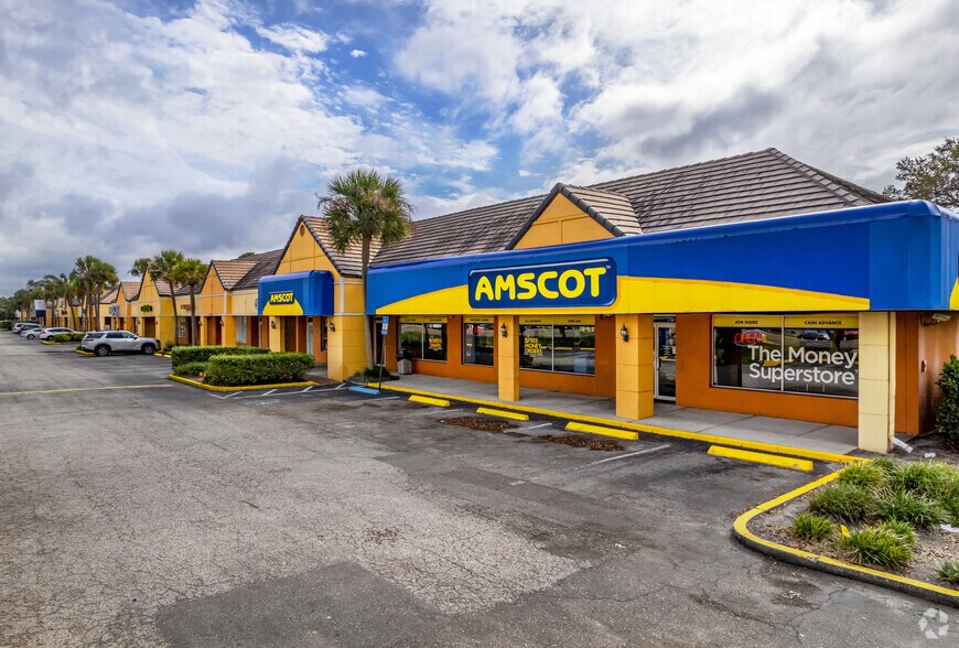 7190-7250 Ulmerton Rd, Largo, FL à louer - Photo principale – Image 1 sur 7