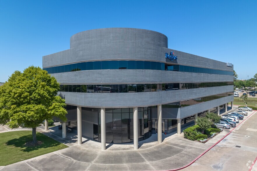 8300 FM 1960 Rd W, Houston, TX à louer - Photo de l’immeuble – Image 1 sur 12