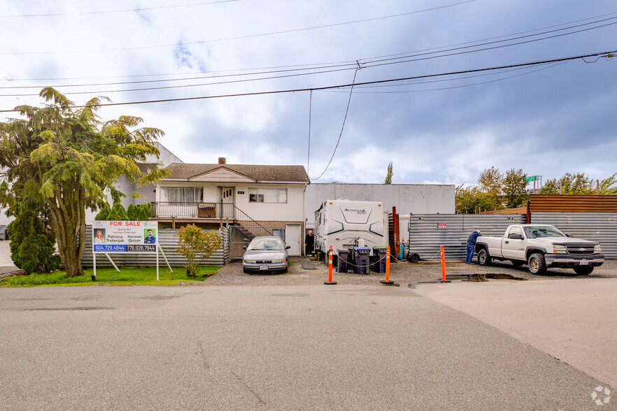 414 Boyne St, New Westminster, BC à vendre - Photo principale – Image 1 sur 1