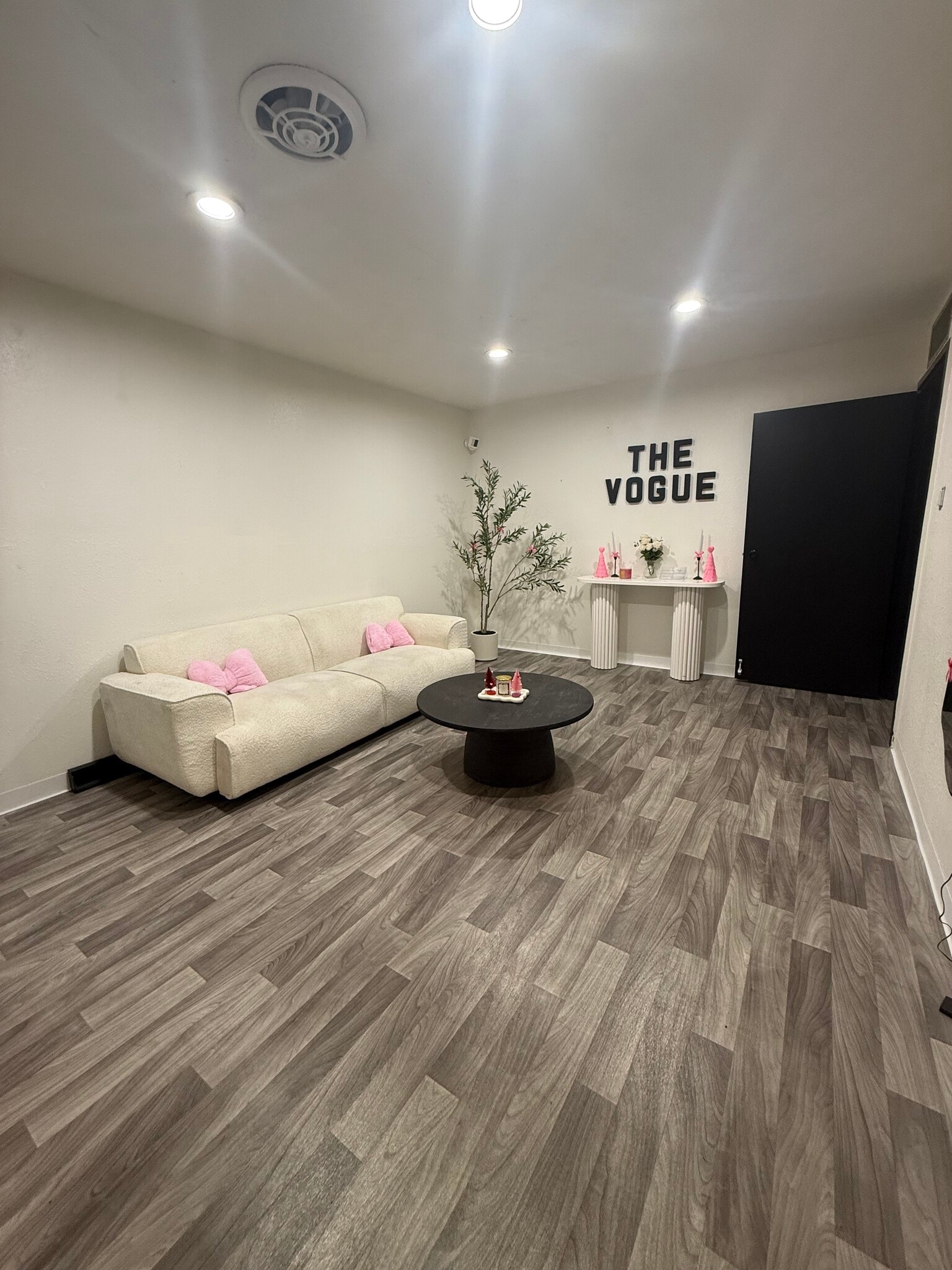 1200 N Ventura Rd, Oxnard, CA à louer Photo principale– Image 1 sur 4