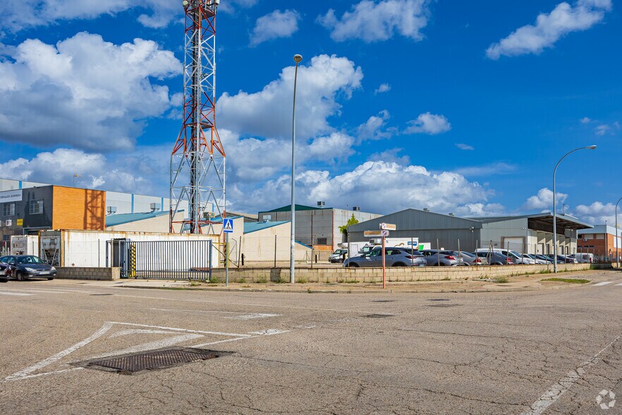 Industriel/Logistique dans Getafe, Madrid à louer - Photo de l’immeuble – Image 2 sur 3