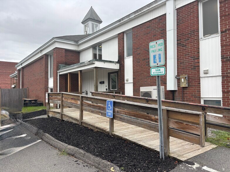 41 Wendell Ave, Pittsfield, MA à vendre - Photo de l’immeuble – Image 2 sur 52