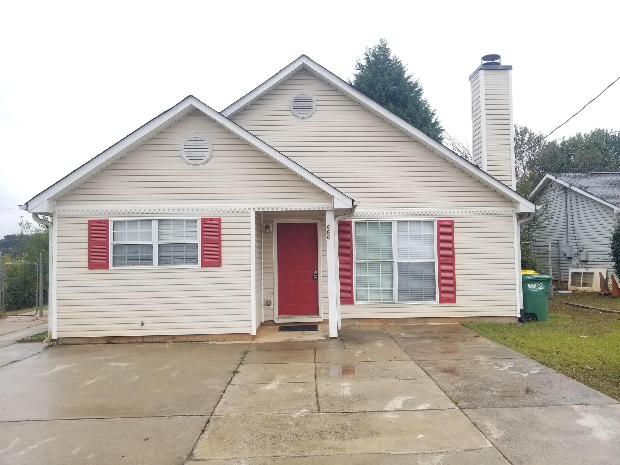 1789 Taylor Ave, East Point, GA à vendre Photo principale– Image 1 sur 10