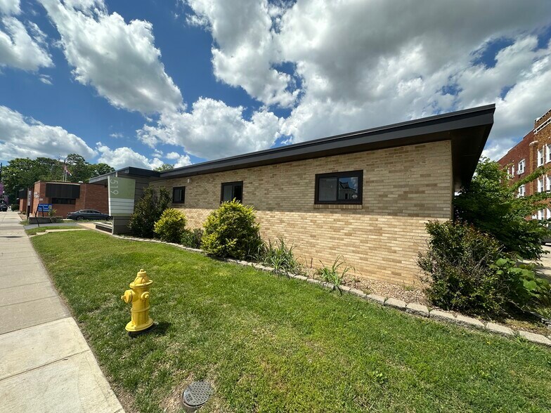 519 E Walnut St, Springfield, MO à vendre - Photo de l’immeuble – Image 2 sur 16