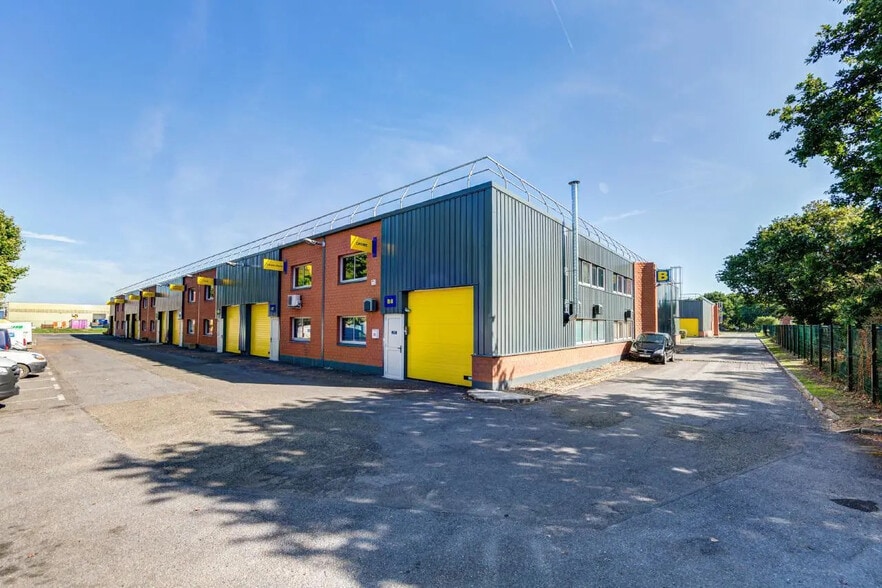 16 Rue Du Compas, SAINT-OUEN-L'AUMONE à louer - Photo de l’immeuble – Image 1 sur 8