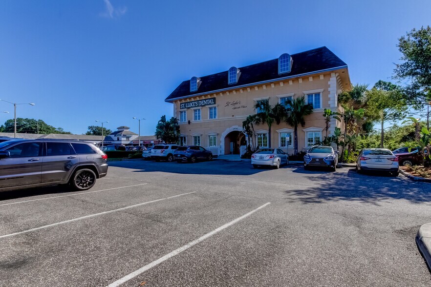 1908 Land O' Lakes Blvd, Lutz, FL à louer - Photo de l’immeuble – Image 3 sur 22