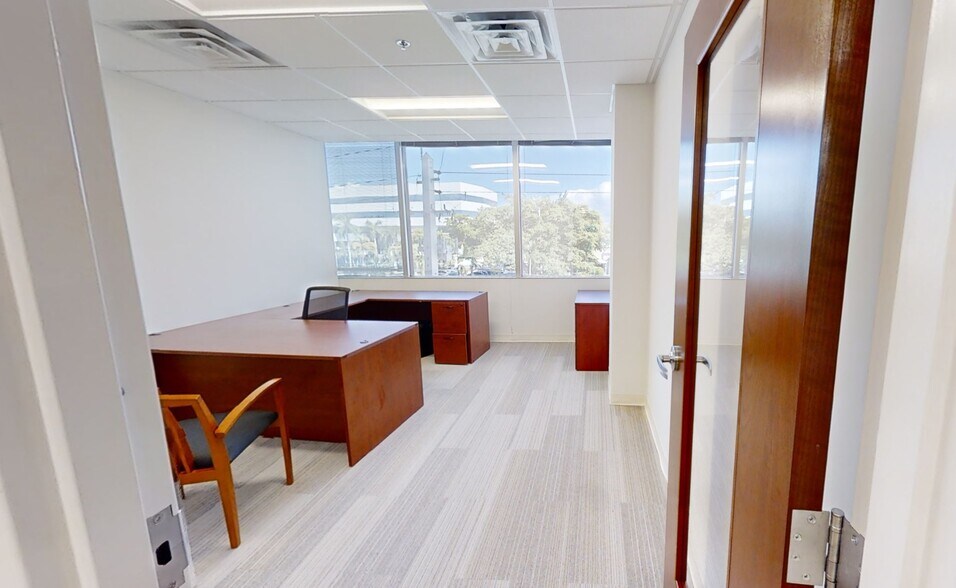 6451 N Federal Hwy, Fort Lauderdale, FL à louer - Numérisation 3D Matterport – Image 2 sur 16