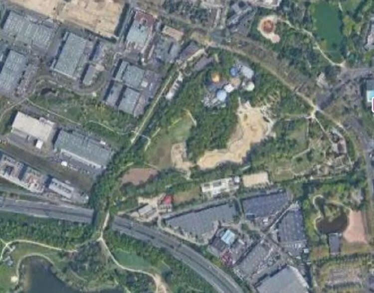 Local d’activités dans Villeneuve-la-Garenne à louer - Photo de l’immeuble – Image 3 sur 3