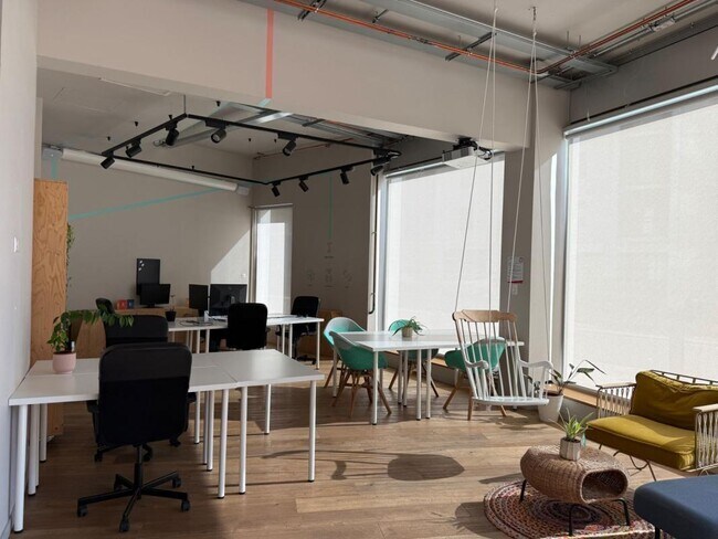 Plus de détails pour 1 Ter Place Sainte Elisabeth, Nantes - Bureau à louer