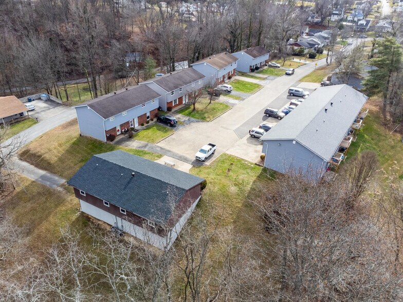 1705-1724 Nervie St, Ashland, KY à vendre - Photo principale – Image 1 sur 38