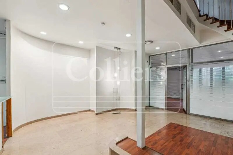 Bureau dans Marseille à vendre - Hall d’entrée – Image 3 sur 9