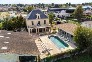 Plus de détails pour Local d’activités à vendre