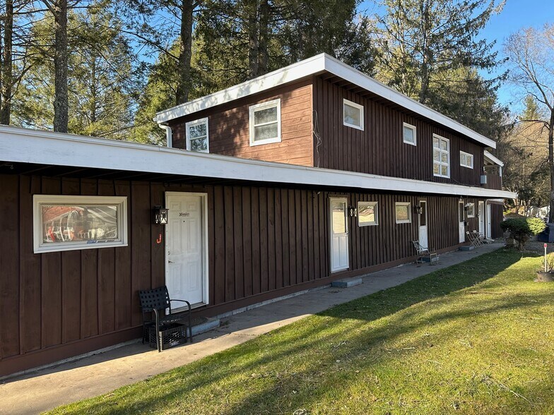 40 Orchard Ln, Woodstock, NY à vendre - Photo de l’immeuble – Image 1 sur 4